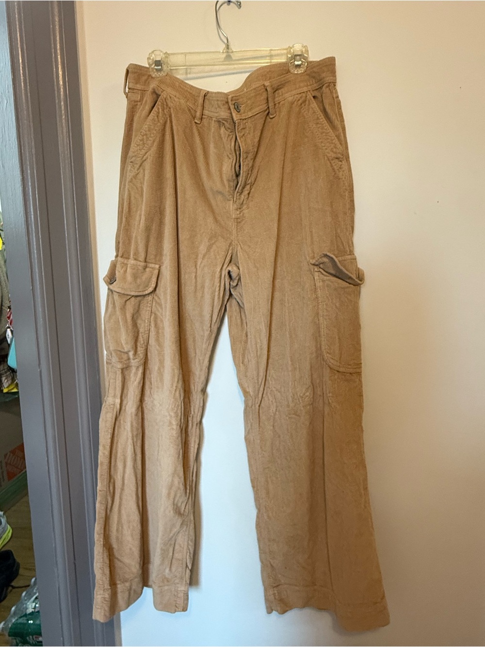 American Eagle Corduroy Cargo Pants - Picture 3 of 8